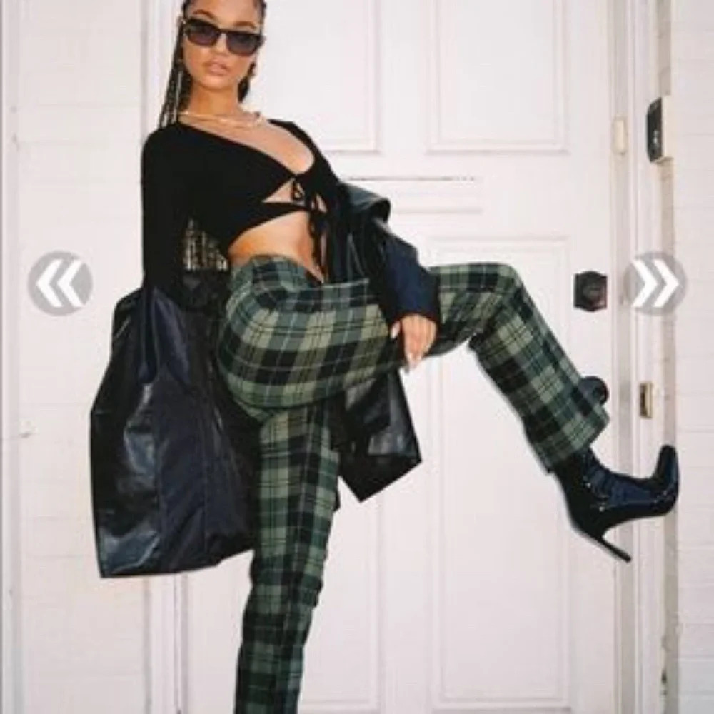 Princess Polly Green and Black Check Pants‎